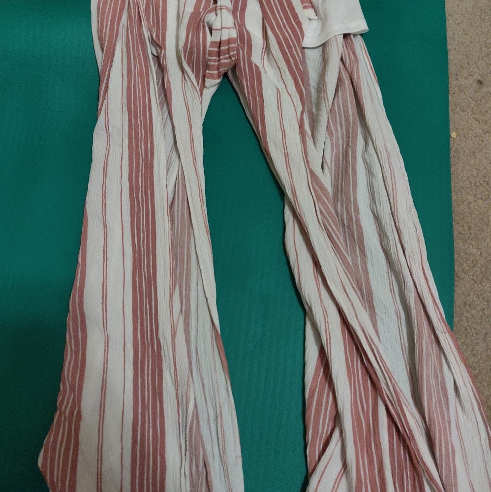 Pink striped slit pants